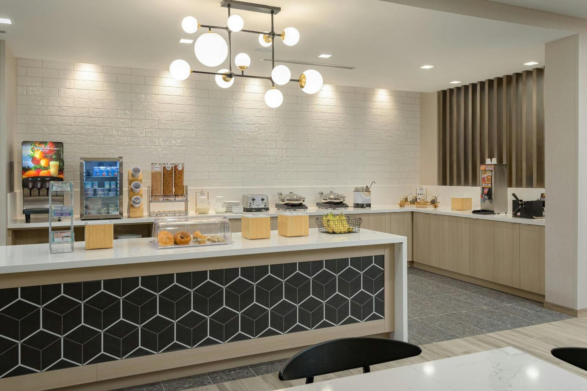 Fairfield By Marriott Inn & Suites Cincinnati Oakley Exterior foto