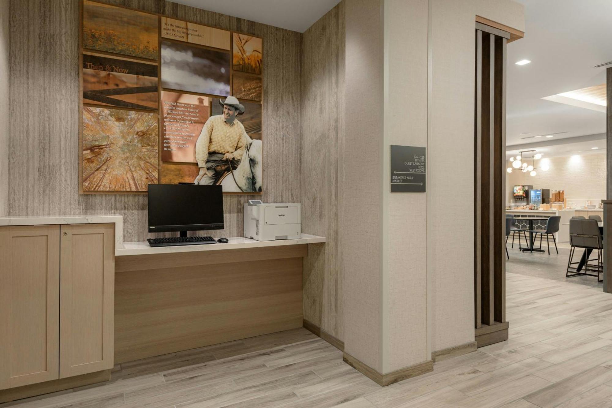 Fairfield By Marriott Inn & Suites Cincinnati Oakley Exterior foto